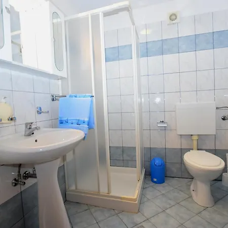 Petra Apartment Banjole